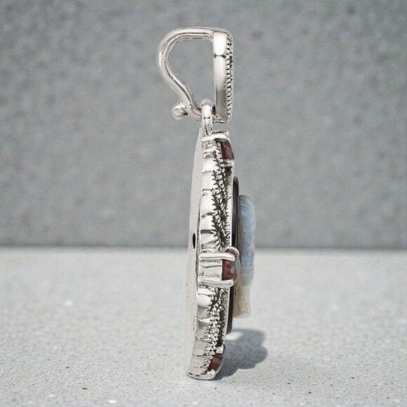 Mother-of-Pearl Cameo Pendant in 925 Sterling Silver - Picture 2 of 3